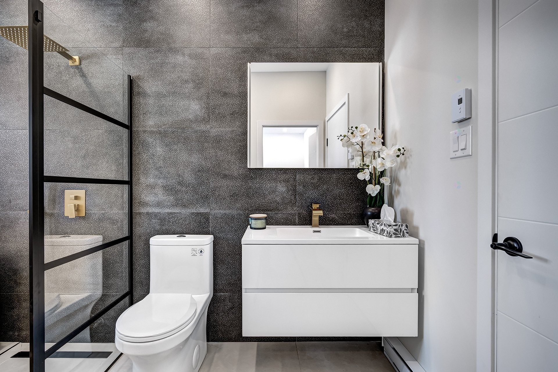 









373


Beaurepaire Drive

,
Beaconsfield,




QC
H9W3C3

