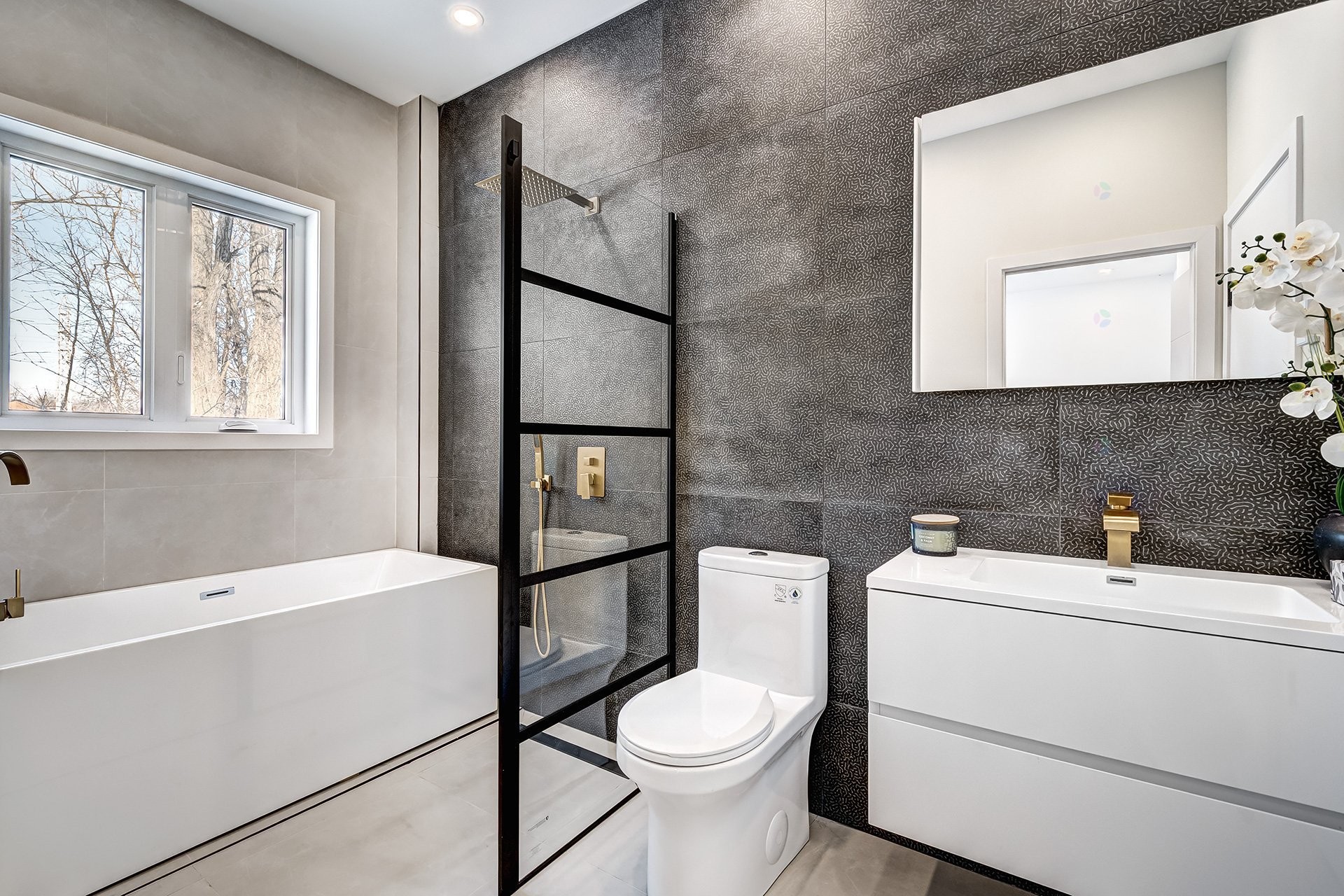 









373


Beaurepaire Drive

,
Beaconsfield,




QC
H9W3C3

