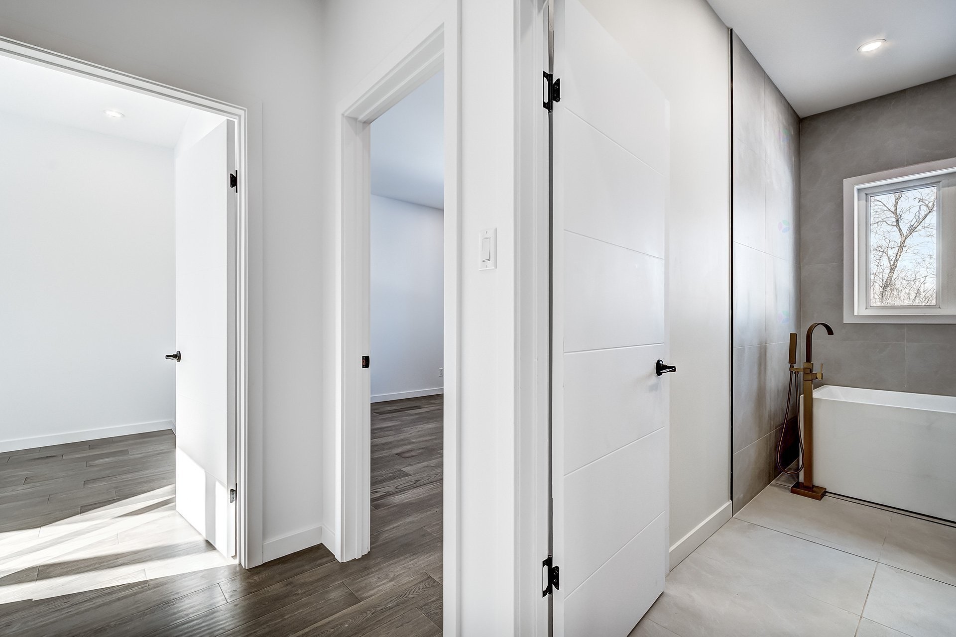 









373


Beaurepaire Drive

,
Beaconsfield,




QC
H9W3C3

