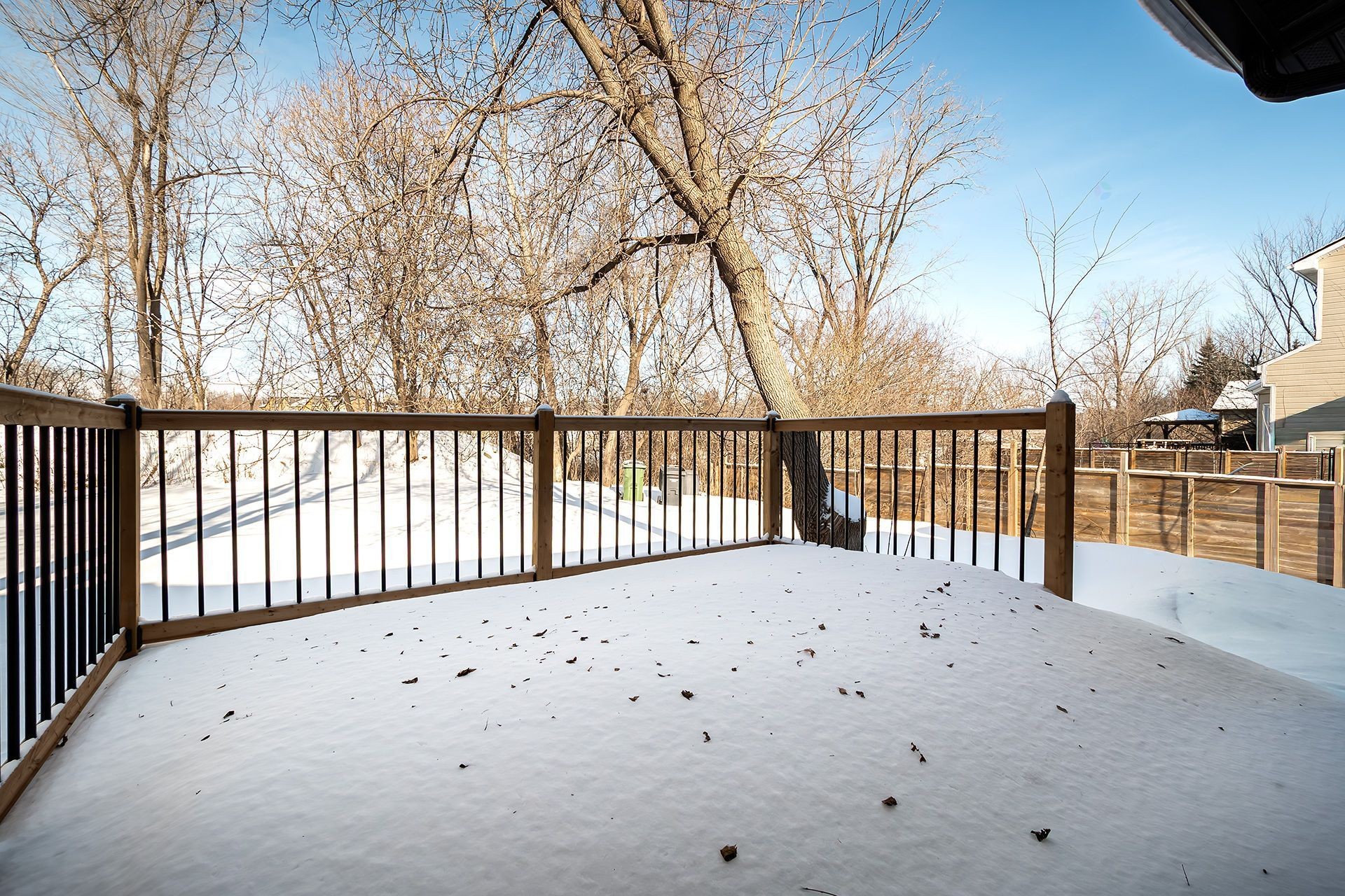 









373


Beaurepaire Drive

,
Beaconsfield,




QC
H9W3C3

