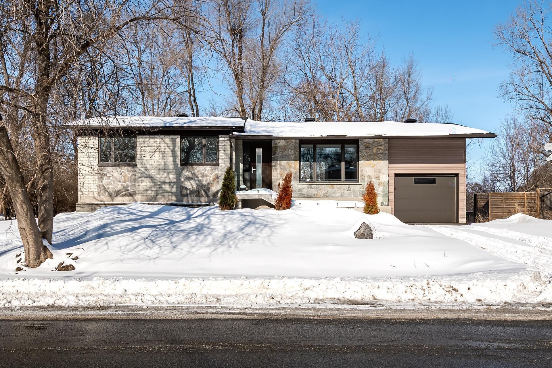 









373


Beaurepaire Drive

,
Beaconsfield,




QC
H9W3C3

