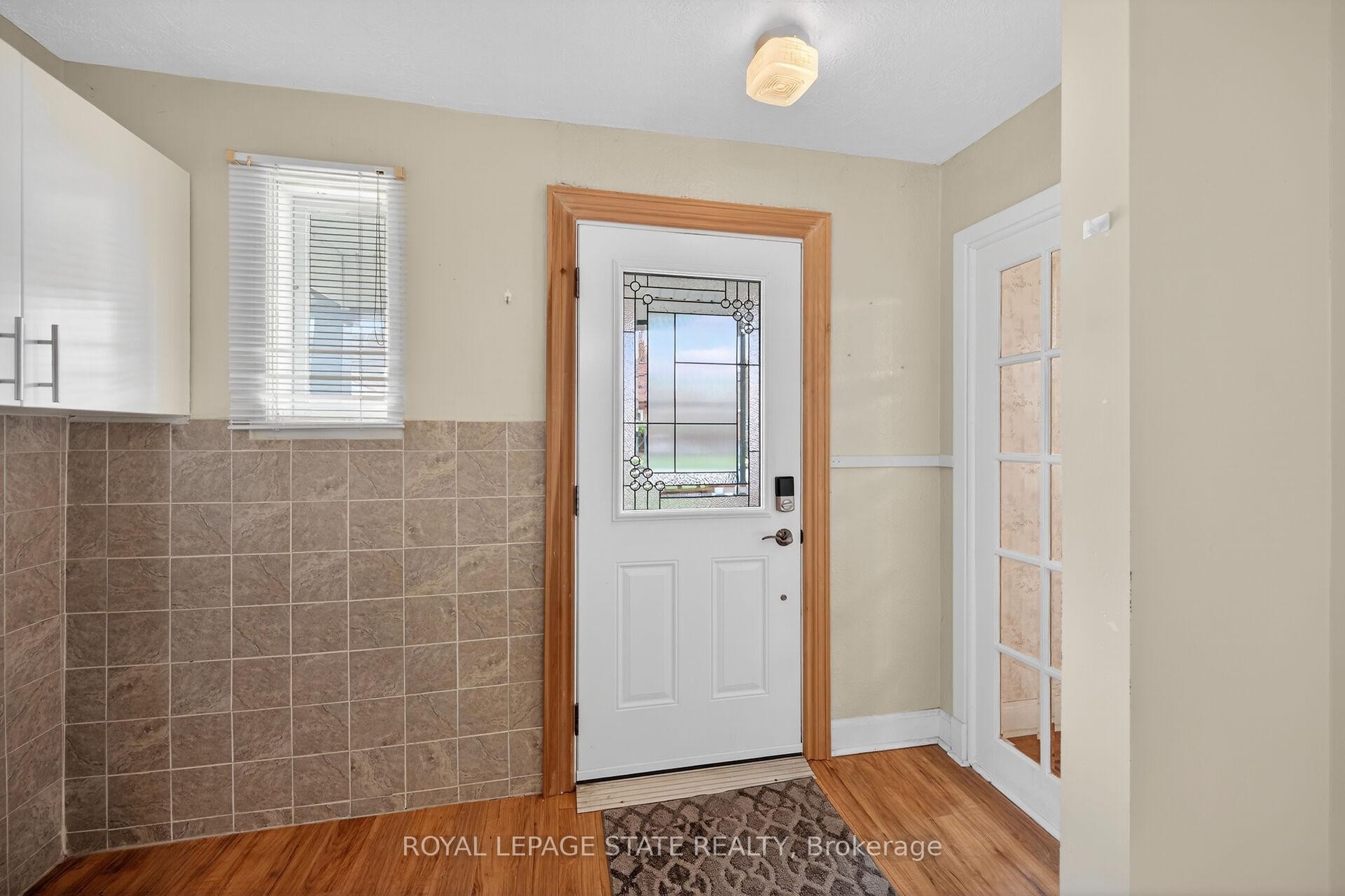 









163


Rosedale

Avenue,
Hamilton,




ON
L8K 4N4

