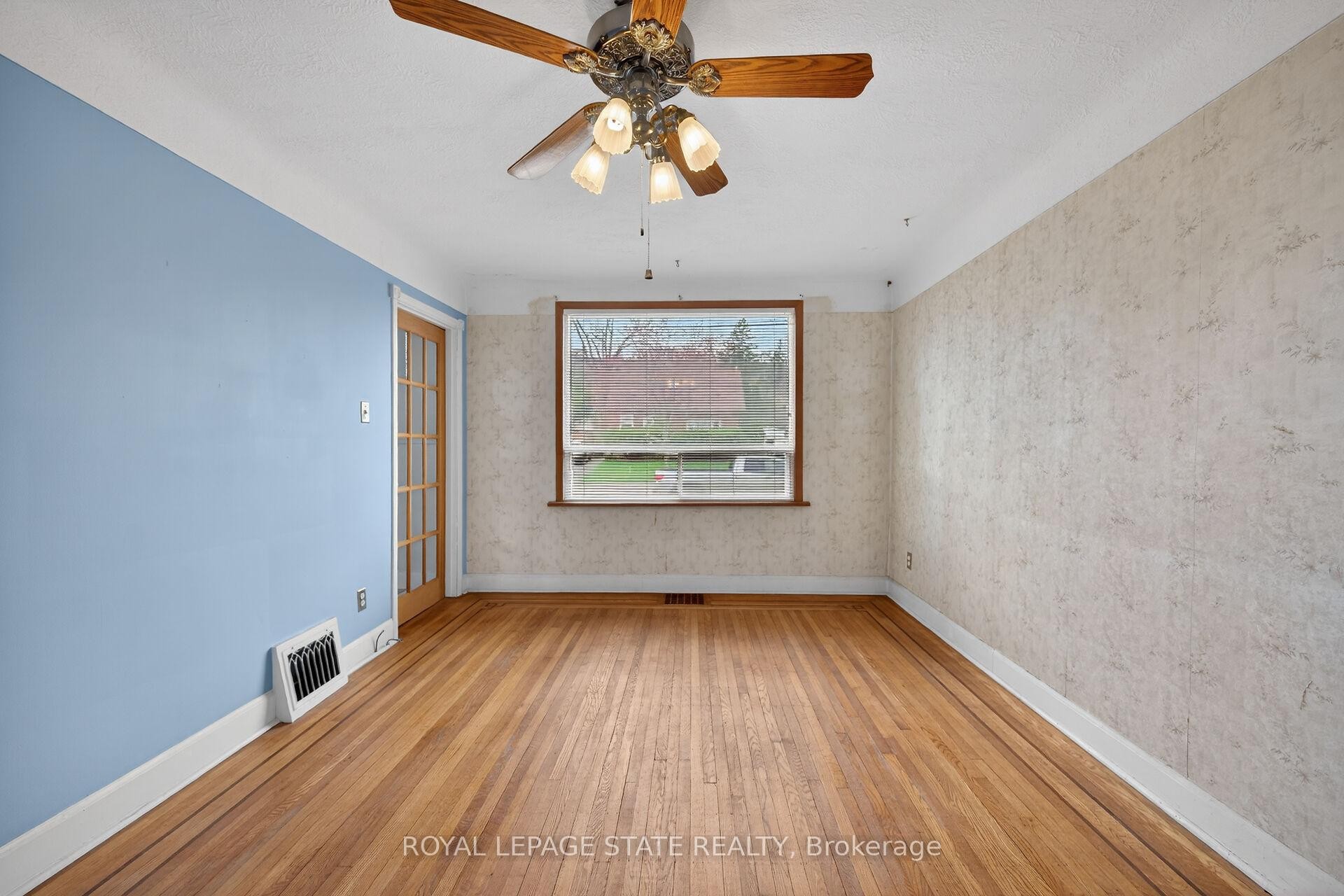 









163


Rosedale

Avenue,
Hamilton,




ON
L8K 4N4

