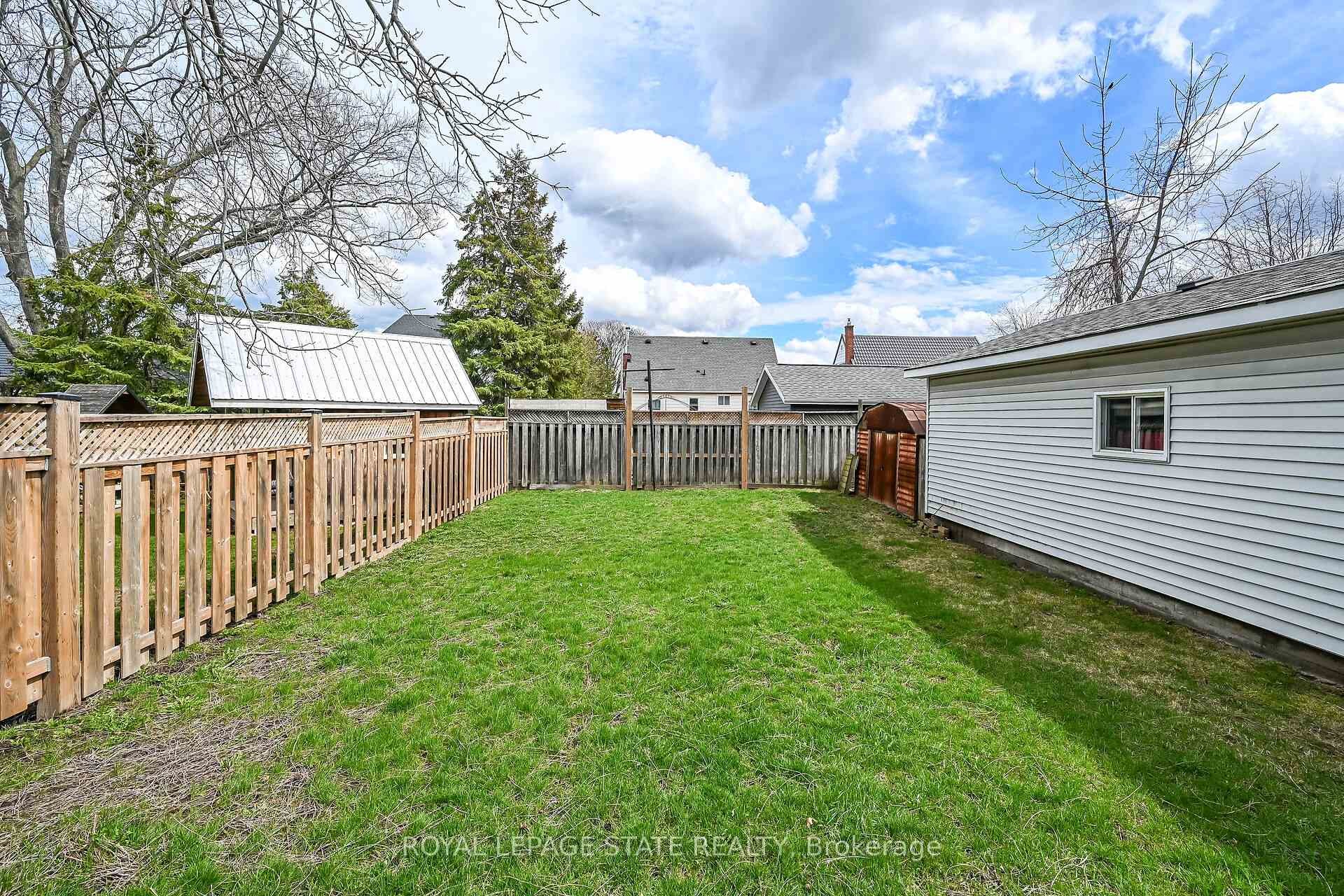 









163


Rosedale

Avenue,
Hamilton,




ON
L8K 4N4

