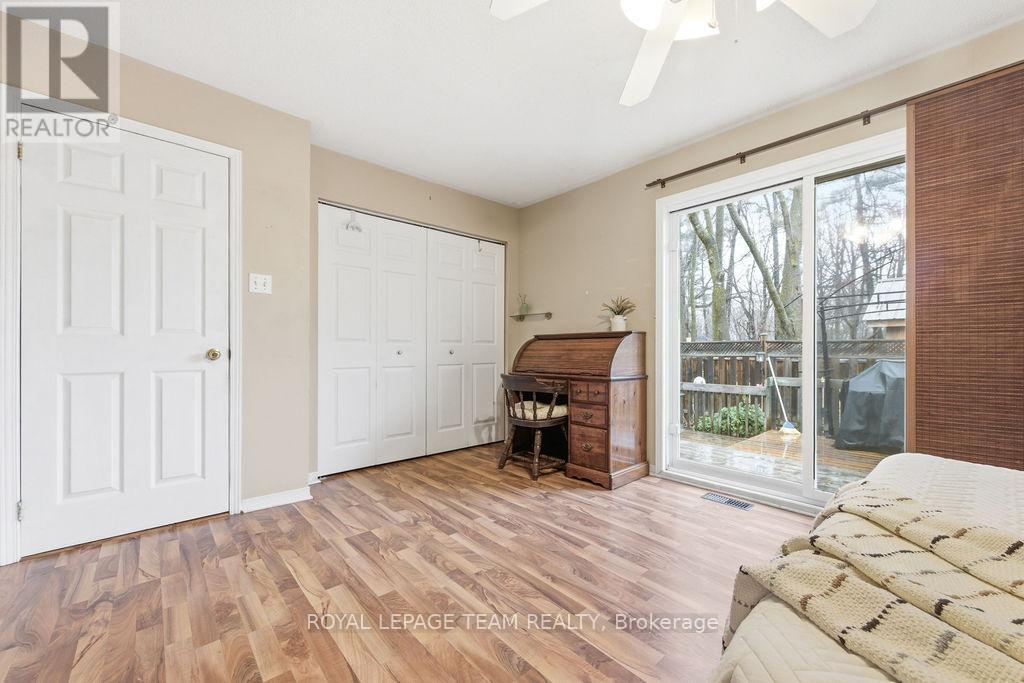 












40 PINE AVENUE

,
Renfrew,




Ontario
K7V2P7

