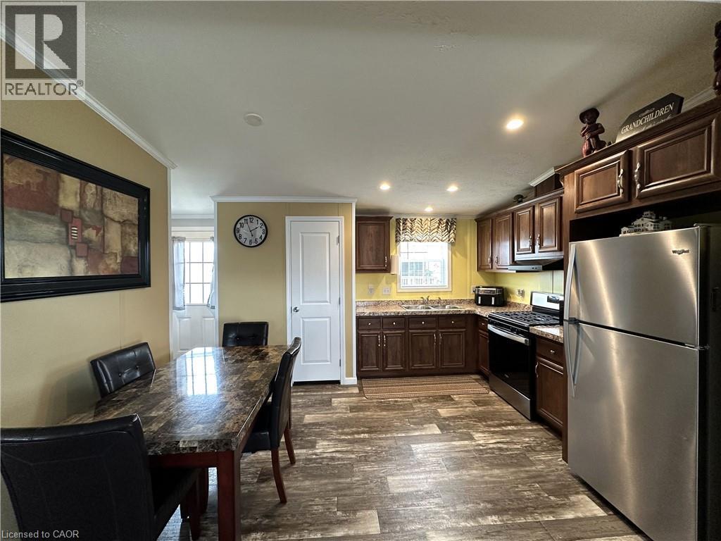 












14 COPPER BEECH Drive

,
Haldimand County,




Ontario
N0A1L0


