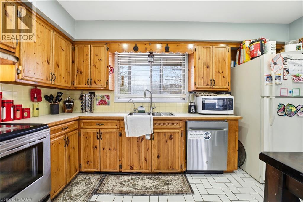 












29 BRANCHTON Road

,
Cambridge,




Ontario
N1R5S2

