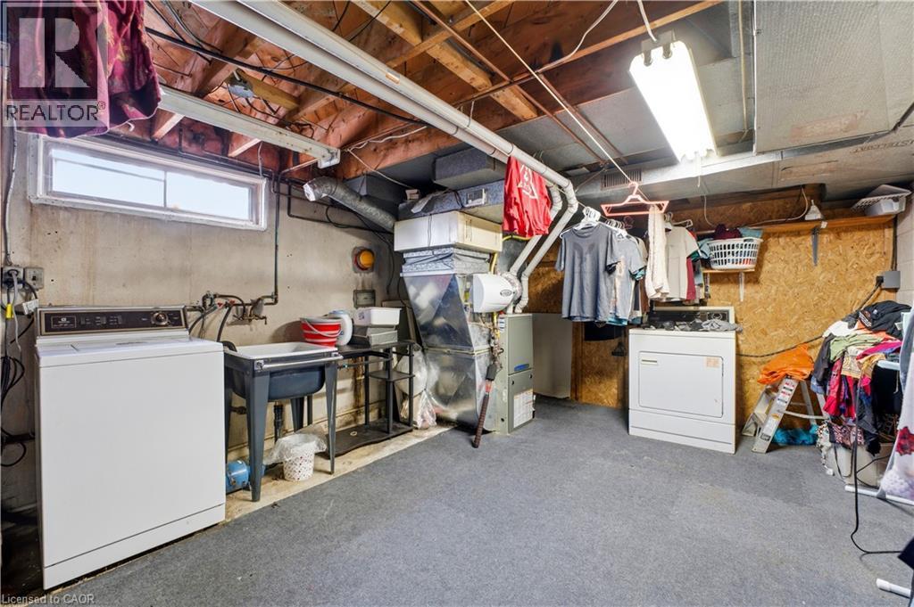 












29 BRANCHTON Road

,
Cambridge,




Ontario
N1R5S2

