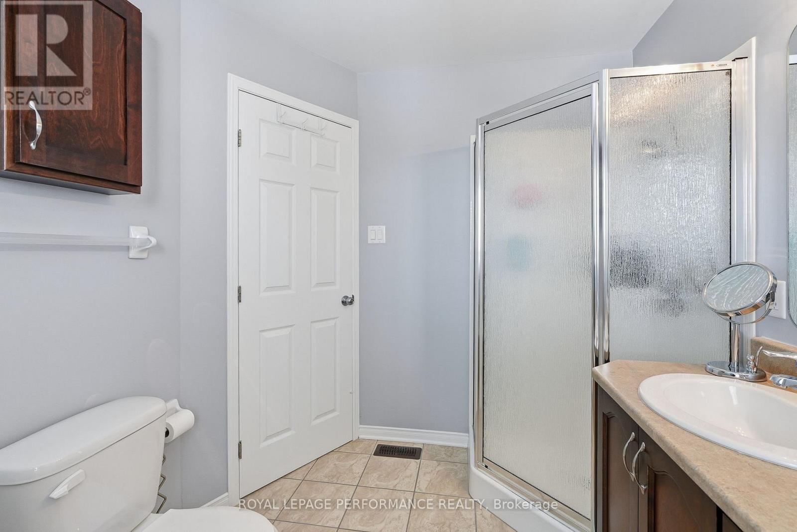 












112 JADE STREET

,
Clarence-Rockland,




Ontario
K4K0C8

