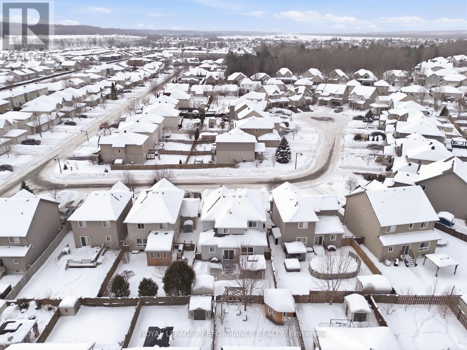 












112 JADE STREET

,
Clarence-Rockland,




Ontario
K4K0C8

