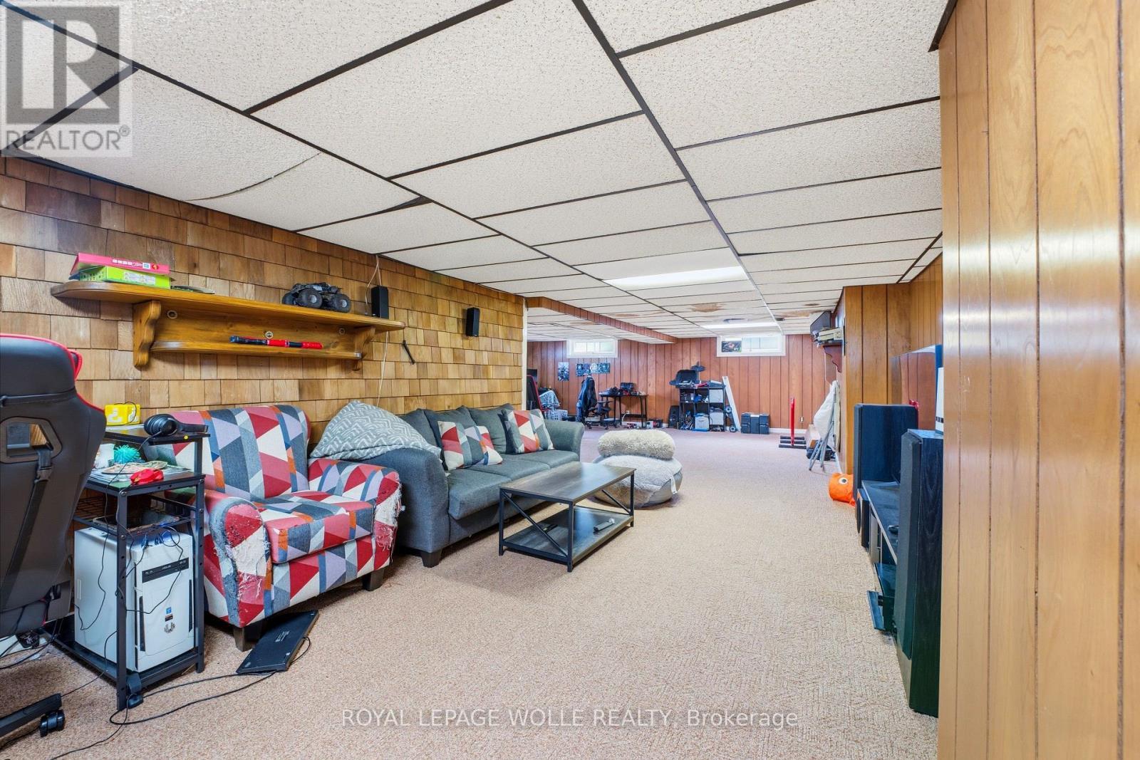 












29 BRANCHTON ROAD

,
Cambridge,




Ontario
N1R5S2

