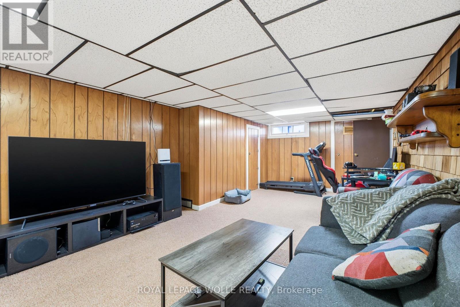 












29 BRANCHTON ROAD

,
Cambridge,




Ontario
N1R5S2

