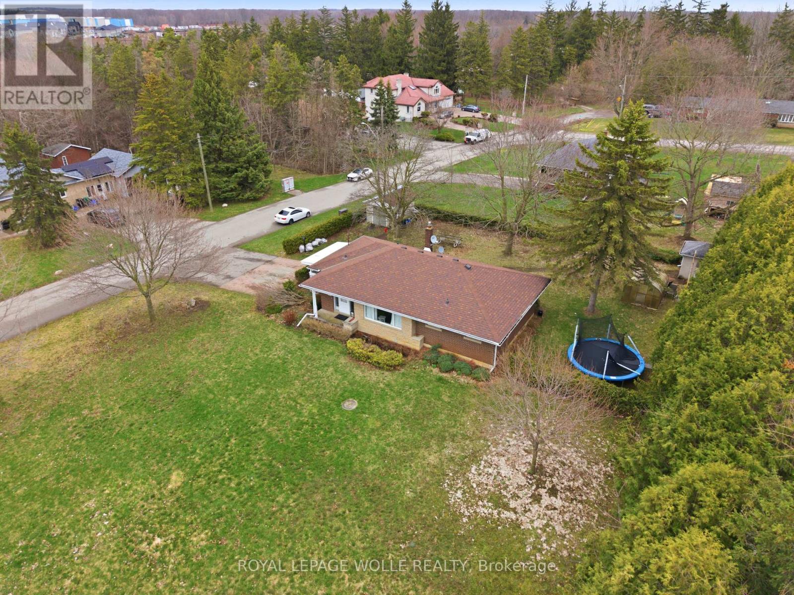 












29 BRANCHTON ROAD

,
Cambridge,




Ontario
N1R5S2

