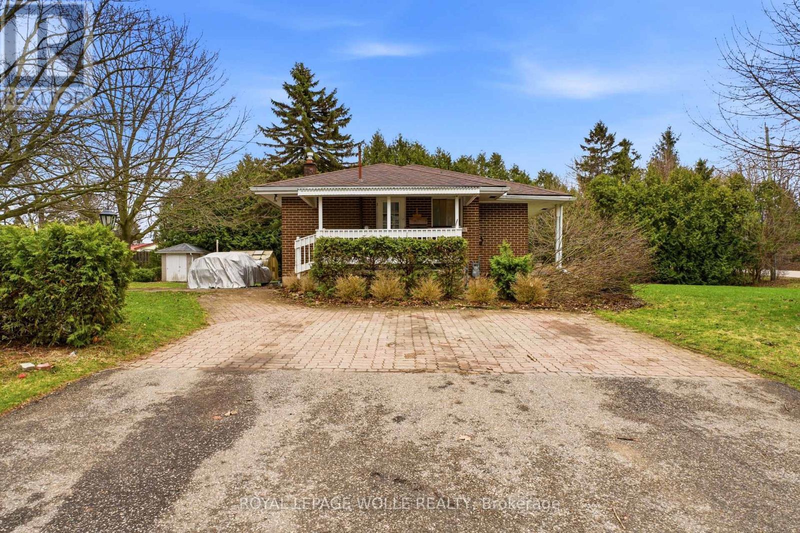 












29 BRANCHTON ROAD

,
Cambridge,




Ontario
N1R5S2

