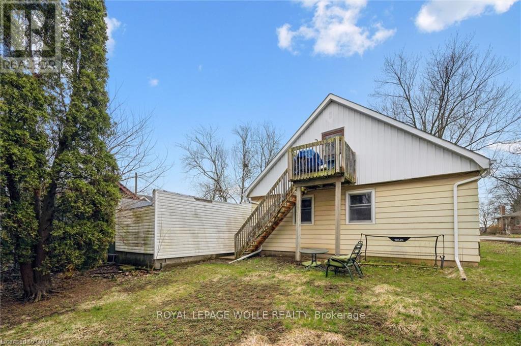 












37 EDGEHILL DRIVE

,
Guelph,




Ontario
N1H5E3

