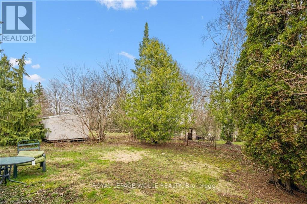 












37 EDGEHILL DRIVE

,
Guelph,




Ontario
N1H5E3

