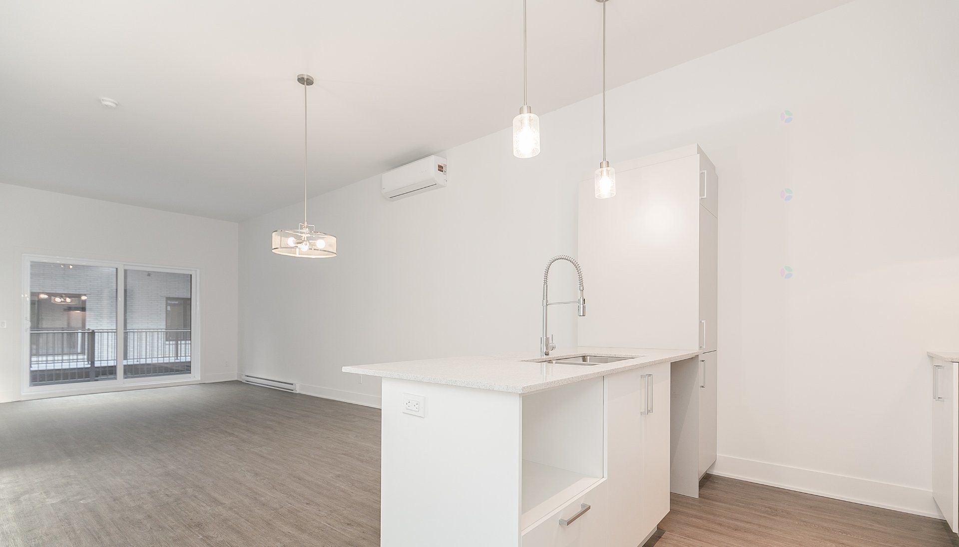 









430


Rue d'Émeraude

,
Candiac,




QC
J5R0S1

