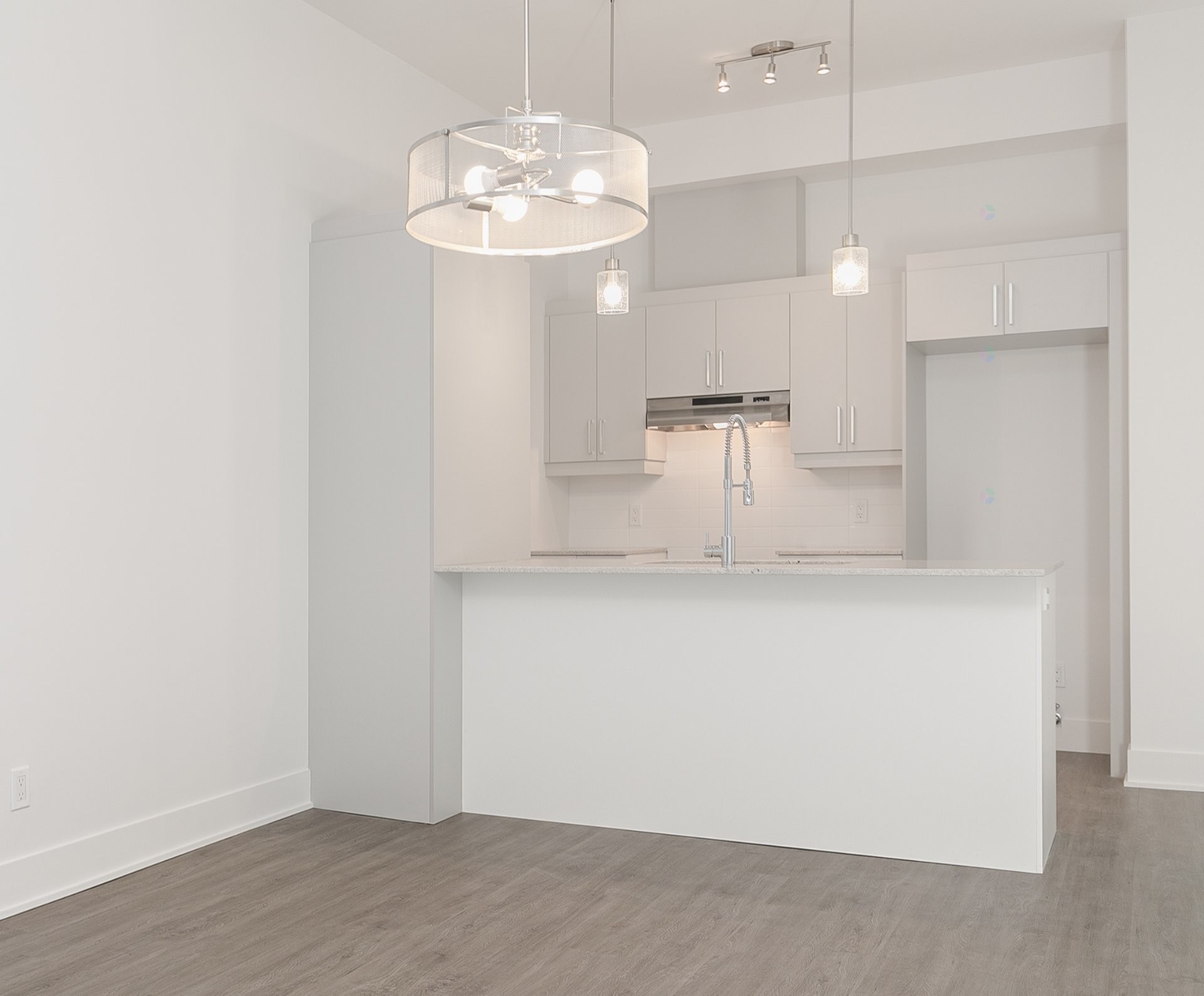 









430


Rue d'Émeraude

,
Candiac,




QC
J5R0S1

