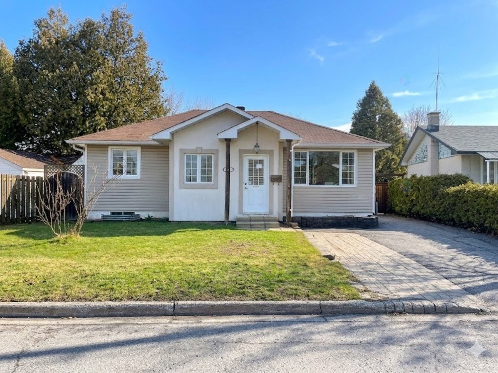 









6


Rue Ste-Yvonne

,
Gatineau (Gatineau),




QC
J8T1X5

