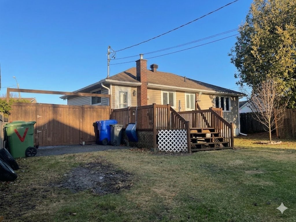 









6


Rue Ste-Yvonne

,
Gatineau (Gatineau),




QC
J8T1X5

