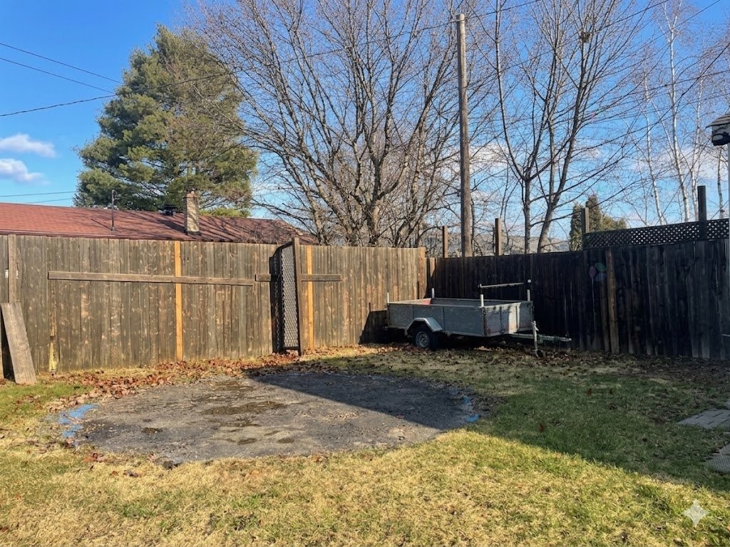 









6


Rue Ste-Yvonne

,
Gatineau (Gatineau),




QC
J8T1X5

