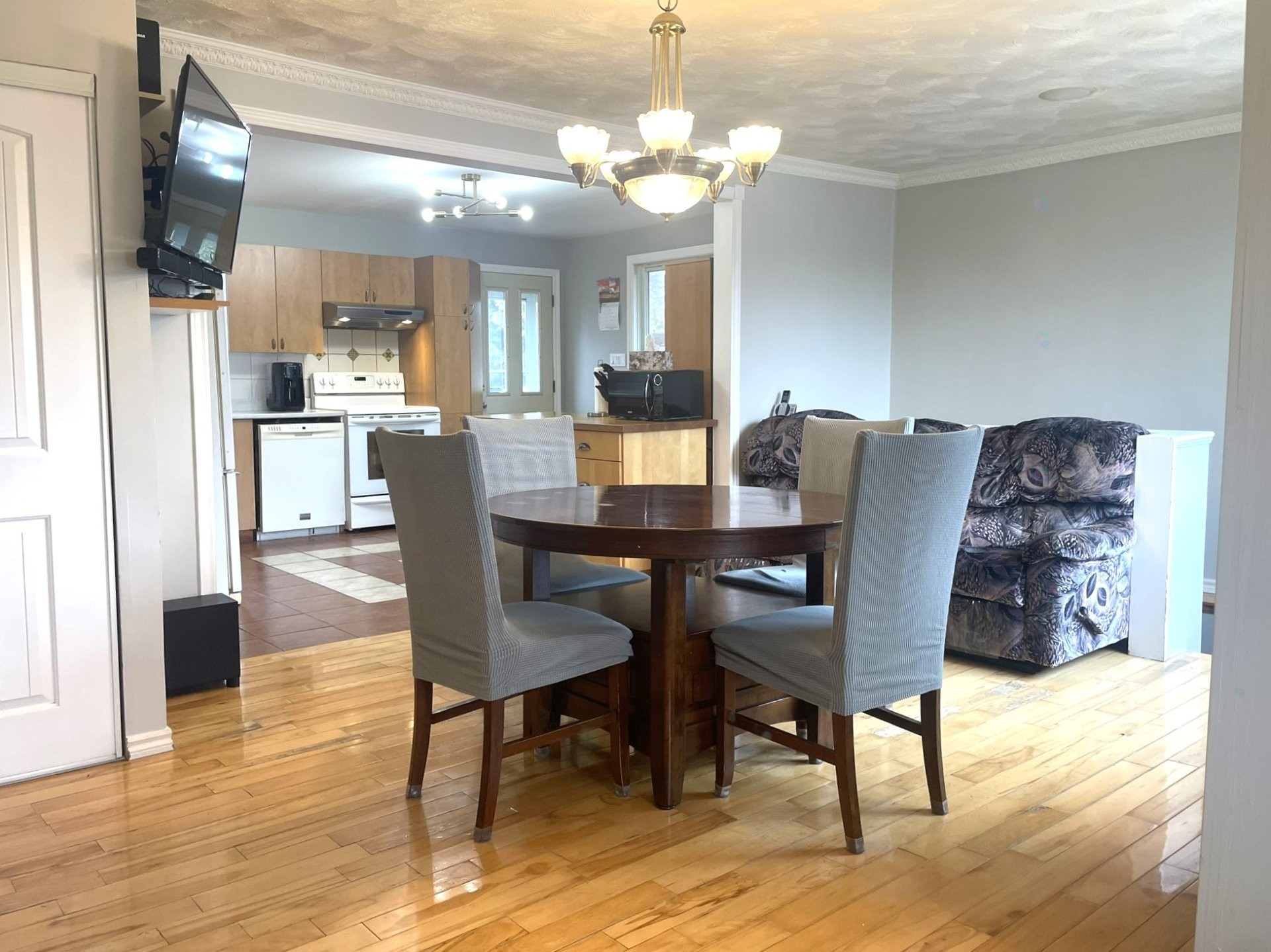 









6


Rue Ste-Yvonne

,
Gatineau (Gatineau),




QC
J8T1X5

