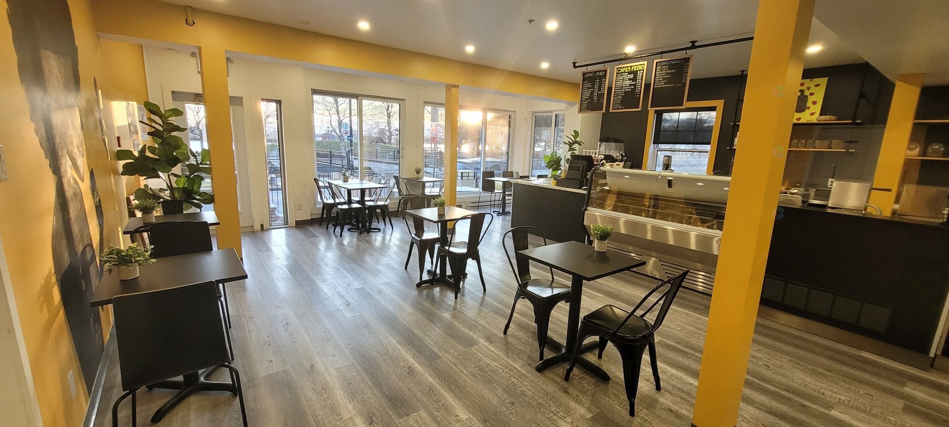 









1798


Boul. St-Joseph

,
Montréal (Lachine),




QC
H8S2N2

