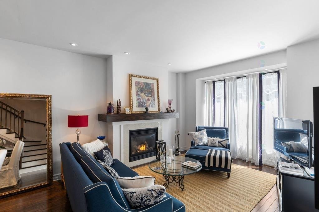 









402Z


Rue Étienne-Lavoie

,
Laval (Sainte-Dorothée),




QC
H7X0B8

