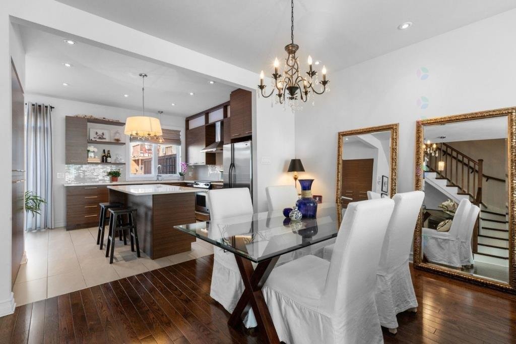 









402Z


Rue Étienne-Lavoie

,
Laval (Sainte-Dorothée),




QC
H7X0B8

