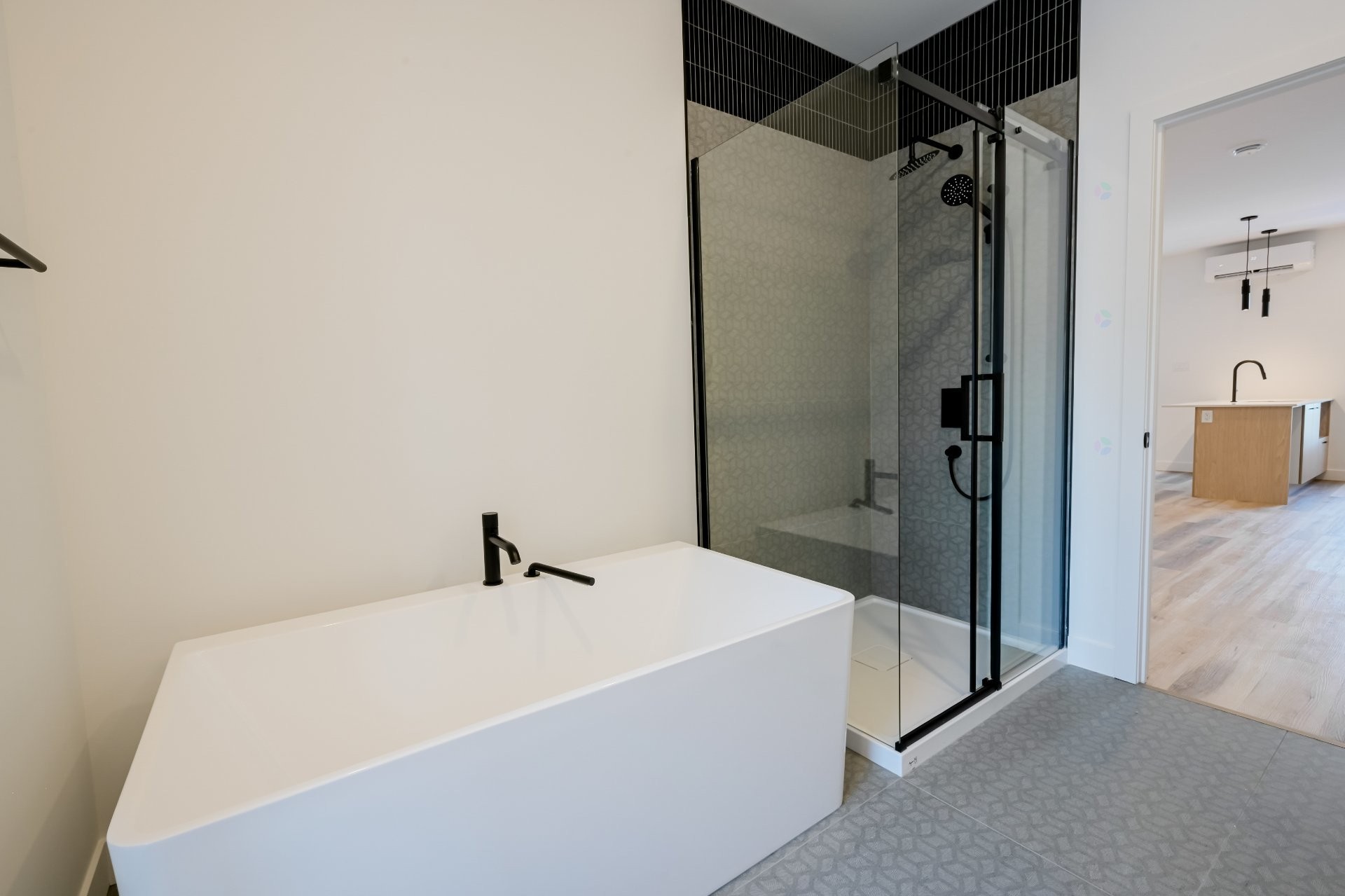 









90


Rue de l'Hibiscus

, 001,
Granby,




QC
J2H1T9

