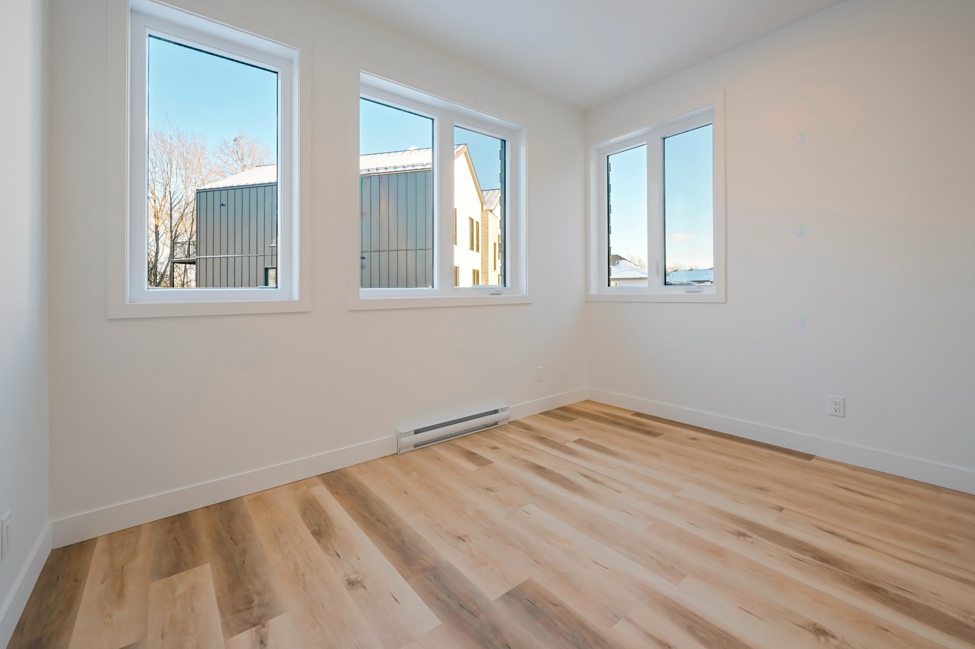 









58


Rue de l'Hibiscus

,
Granby,




QC
J2H1T9

