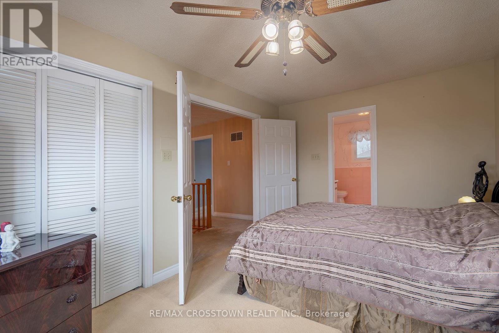 












119 FIELDGATE DRIVE

,
Vaughan,




Ontario
L6A1K5

