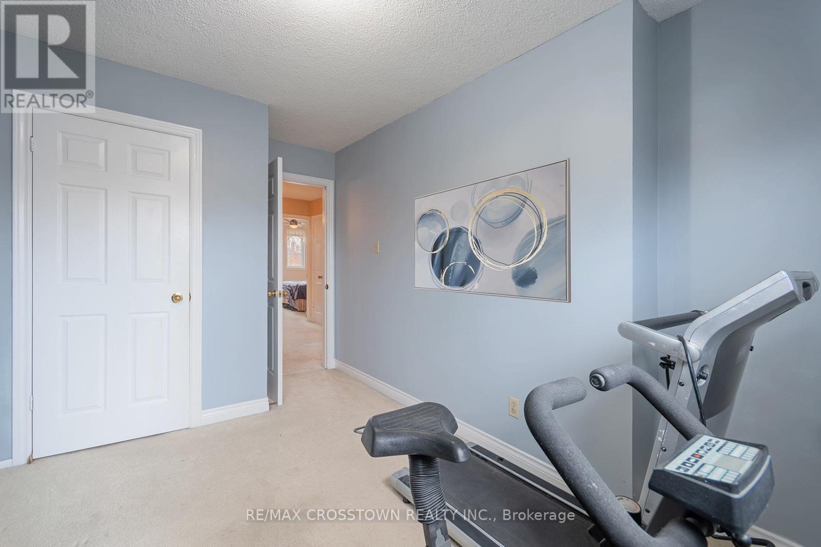 












119 FIELDGATE DRIVE

,
Vaughan,




Ontario
L6A1K5

