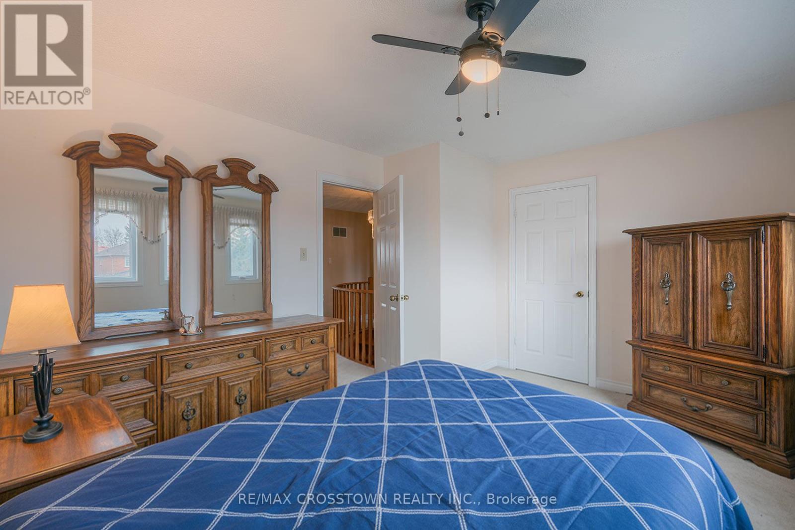 












119 FIELDGATE DRIVE

,
Vaughan,




Ontario
L6A1K5

