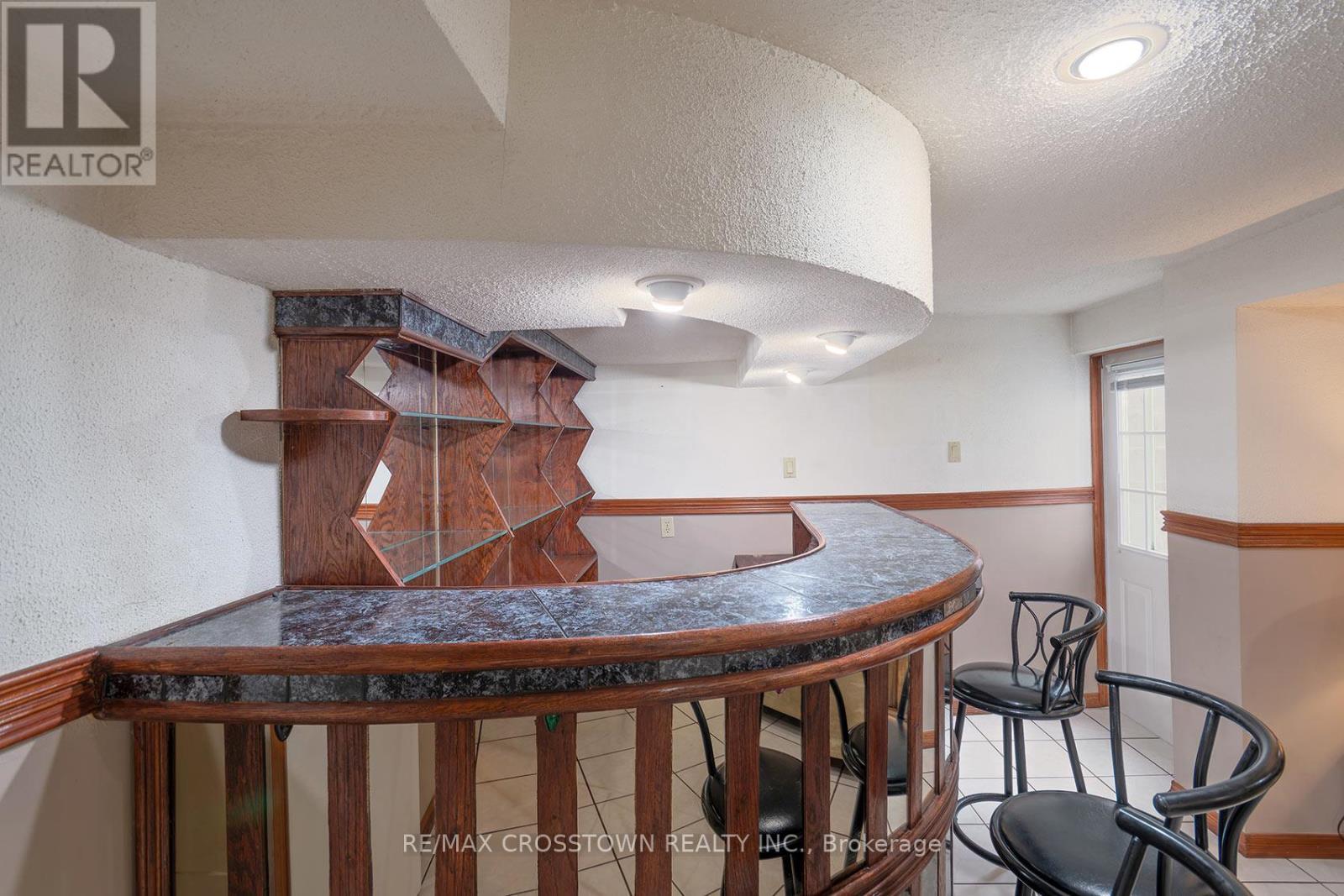 












119 FIELDGATE DRIVE

,
Vaughan,




Ontario
L6A1K5

