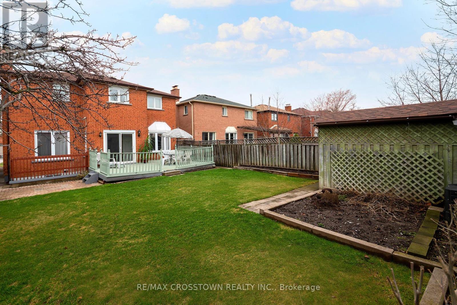 












119 FIELDGATE DRIVE

,
Vaughan,




Ontario
L6A1K5


