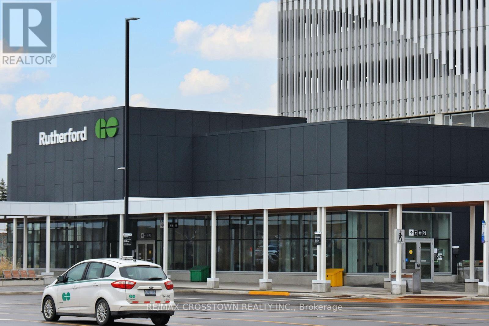 












119 FIELDGATE DRIVE

,
Vaughan,




Ontario
L6A1K5

