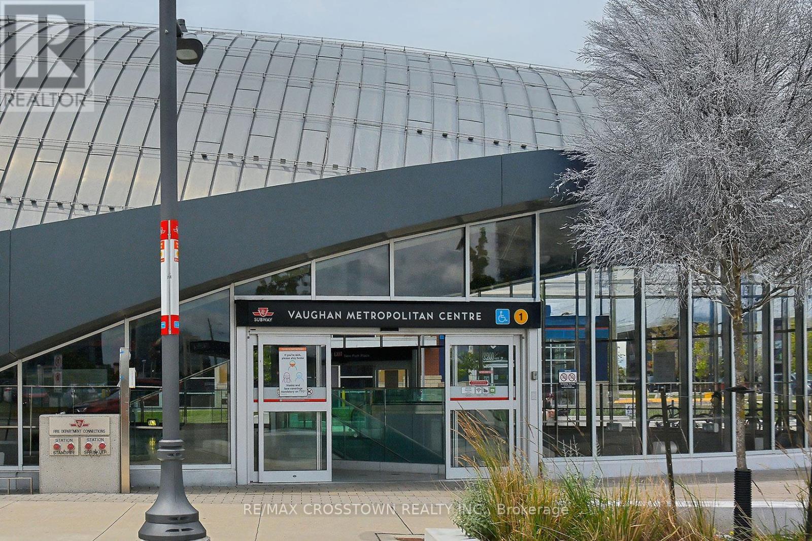 












119 FIELDGATE DRIVE

,
Vaughan,




Ontario
L6A1K5

