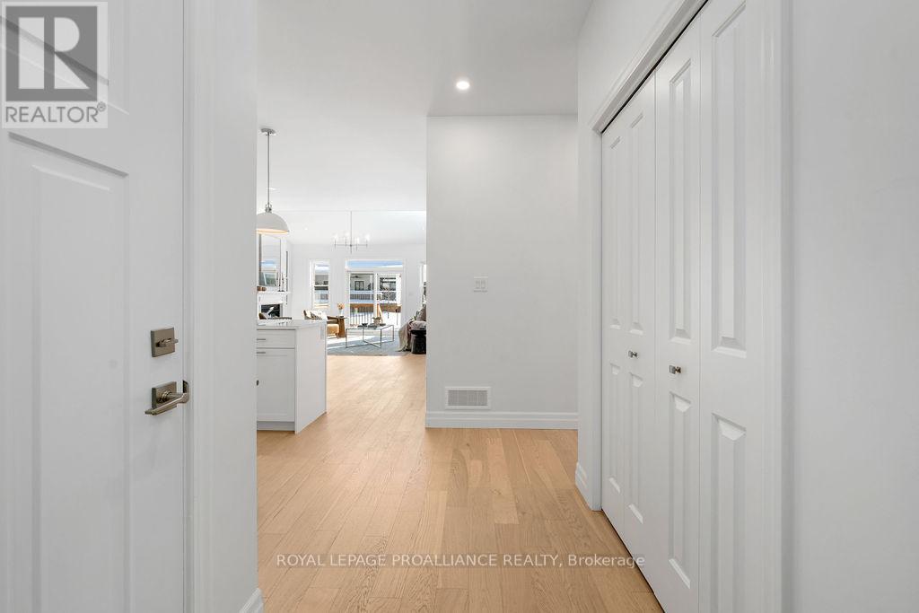 












71 SEYMOUR STREET W

,
Centre Hastings,




Ontario
K0K2K0

