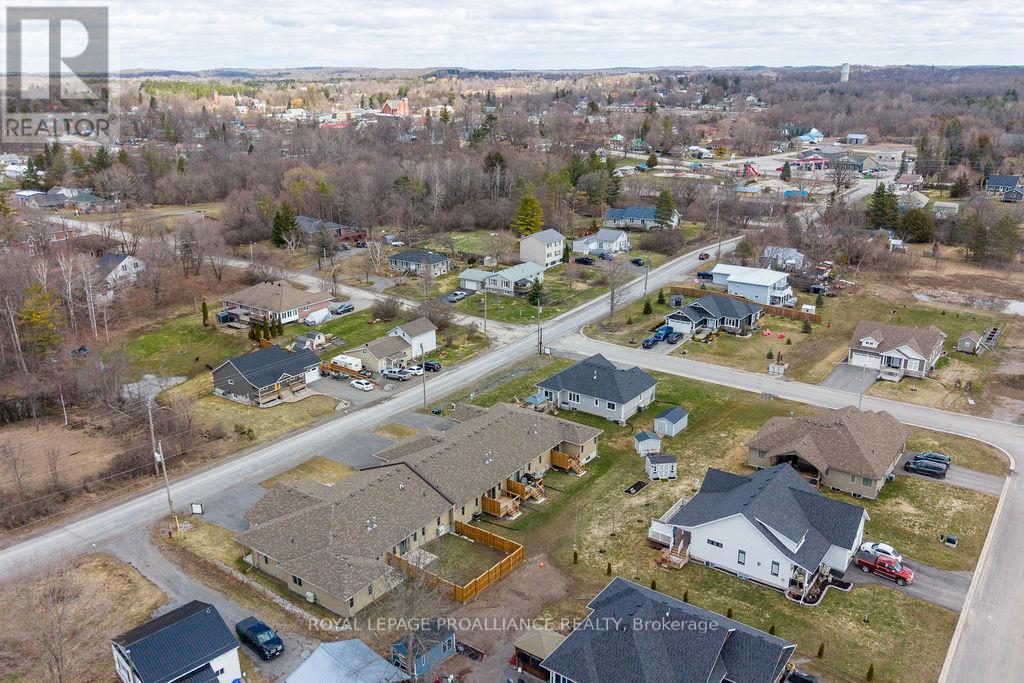 












71 SEYMOUR STREET W

,
Centre Hastings,




Ontario
K0K2K0

