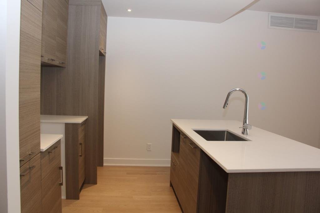 









1400


Rue Ottawa

, 322B,
Montréal (Le Sud-Ouest),




QC
H3C0Y9

