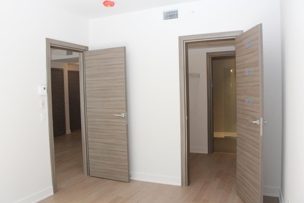 









1400


Rue Ottawa

, 322B,
Montréal (Le Sud-Ouest),




QC
H3C0Y9

