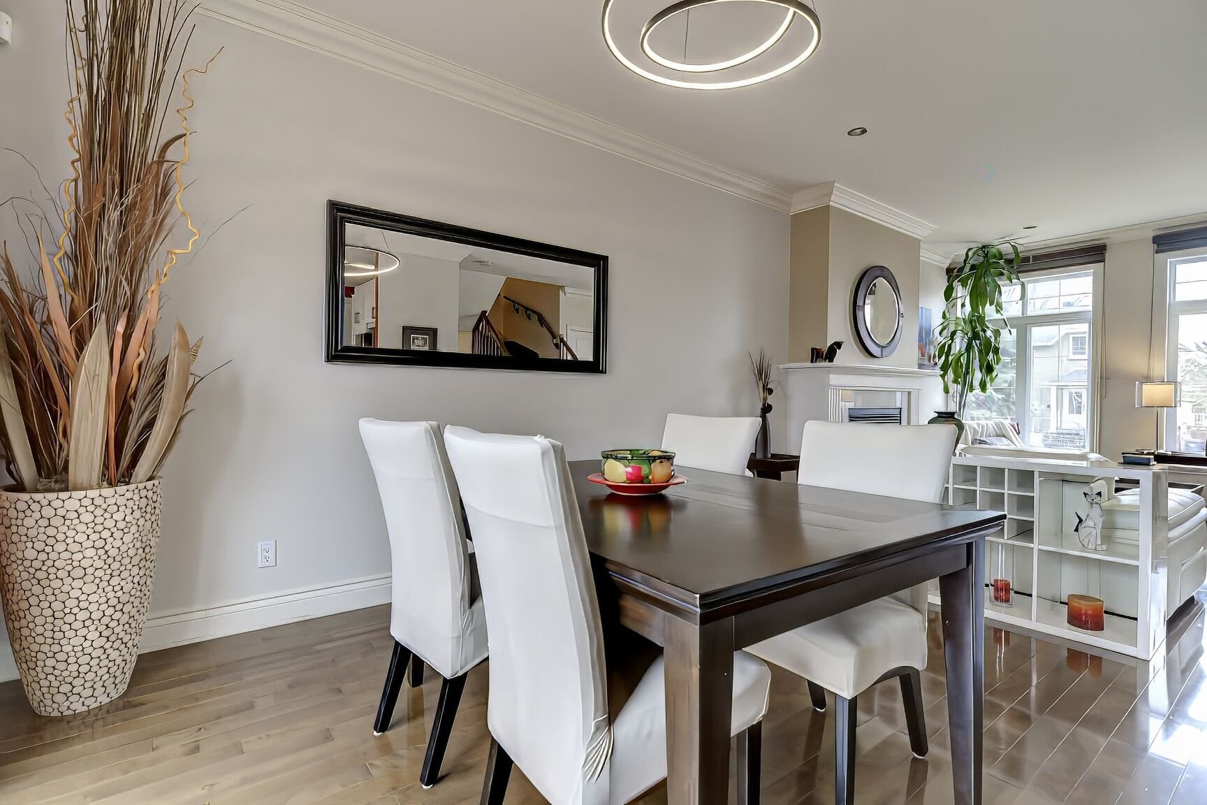 









8821


Place Rhoda

,
Brossard,




QC
J4X0A5

