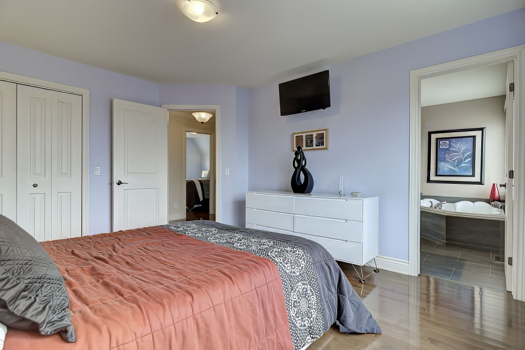 









8821


Place Rhoda

,
Brossard,




QC
J4X0A5

