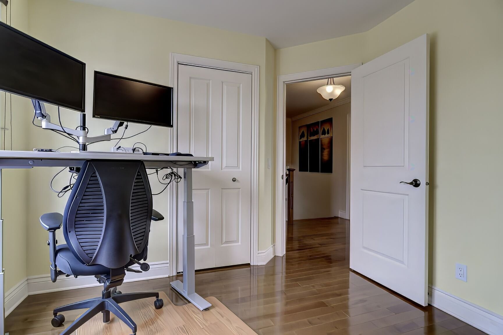 









8821


Place Rhoda

,
Brossard,




QC
J4X0A5

