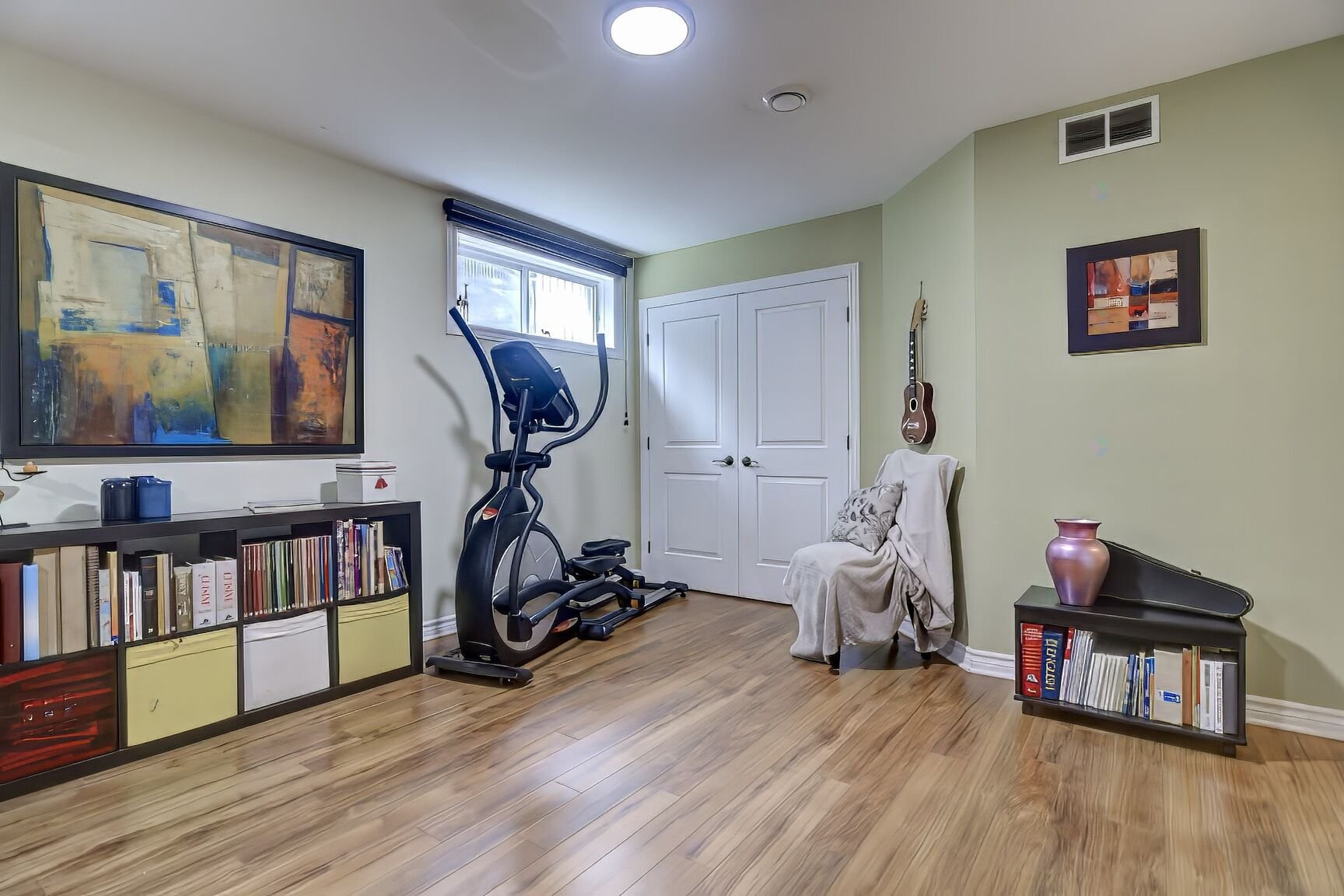 









8821


Place Rhoda

,
Brossard,




QC
J4X0A5

