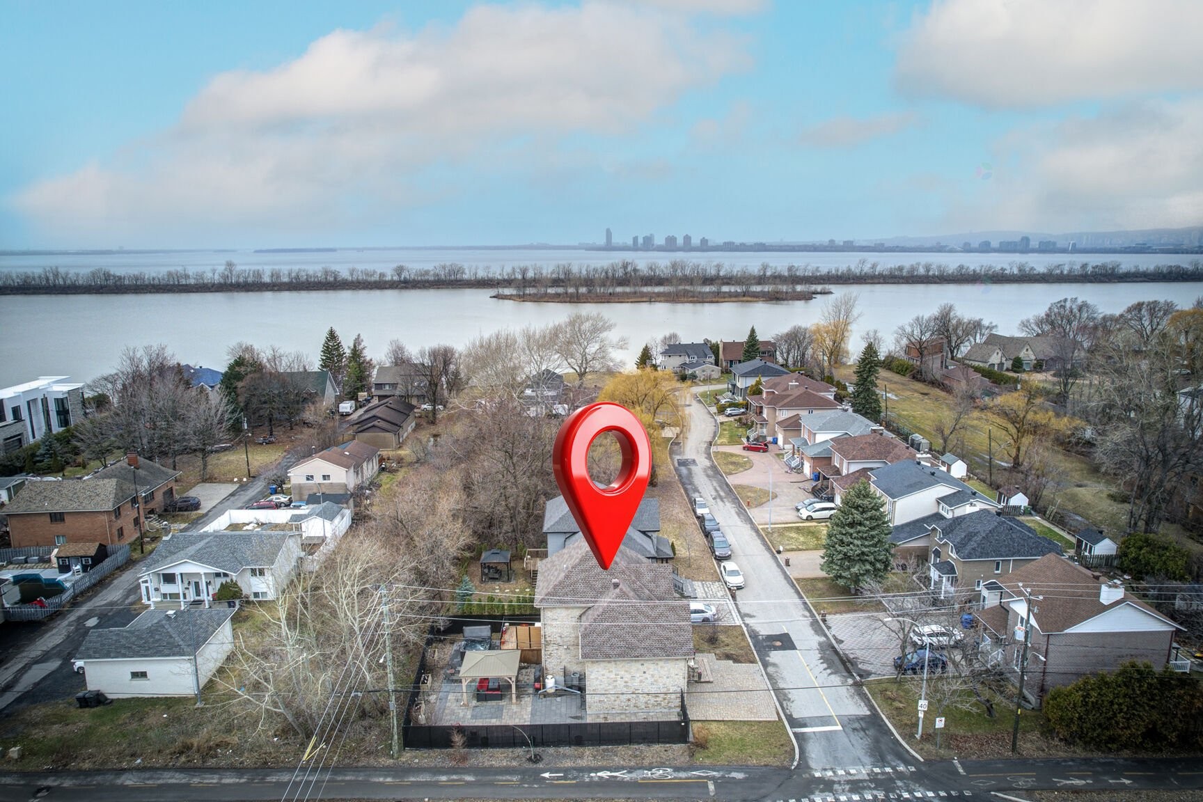 









8821


Place Rhoda

,
Brossard,




QC
J4X0A5

