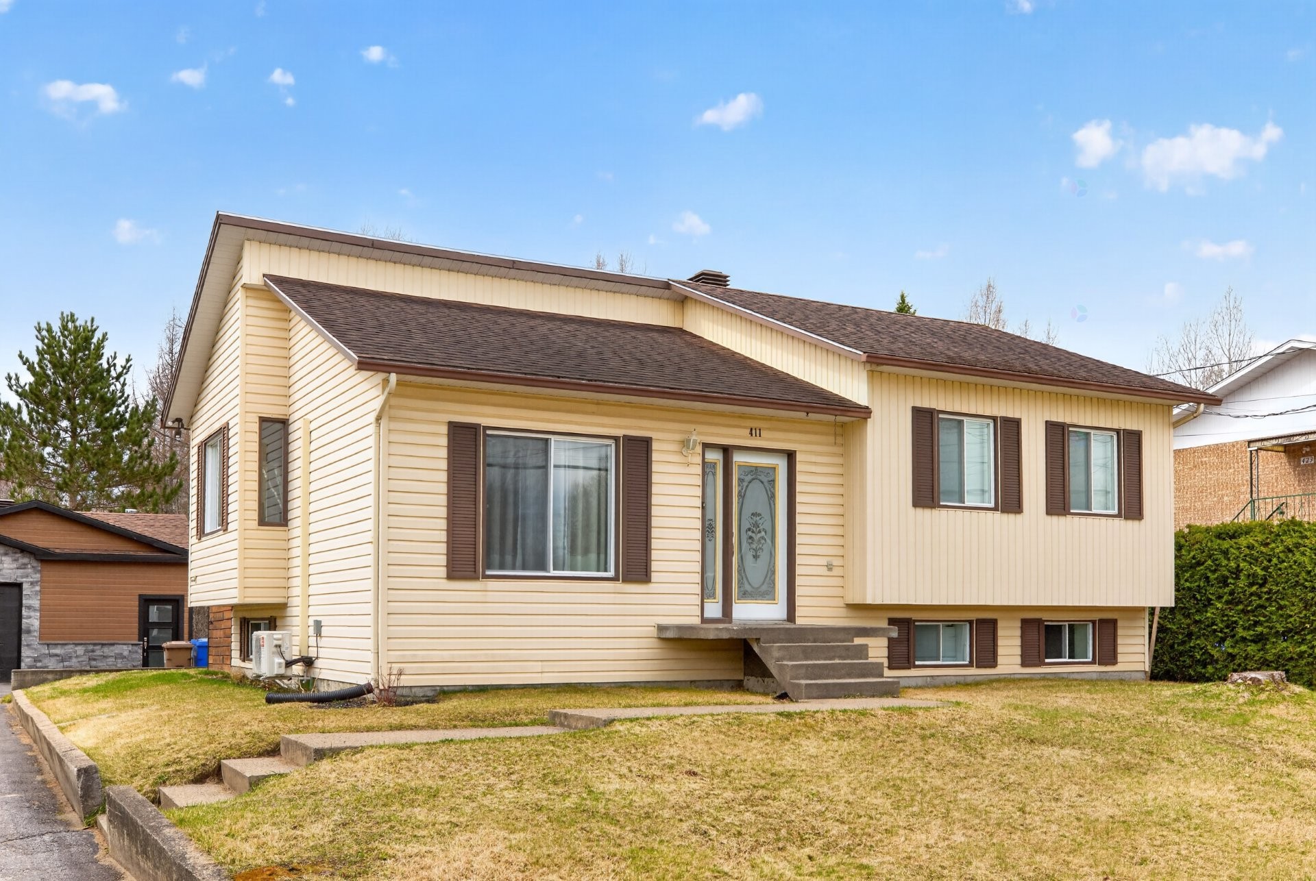 









411


Rue St-Michel

,
Saint-Michel-des-Saints,




QC
J0K3B0

