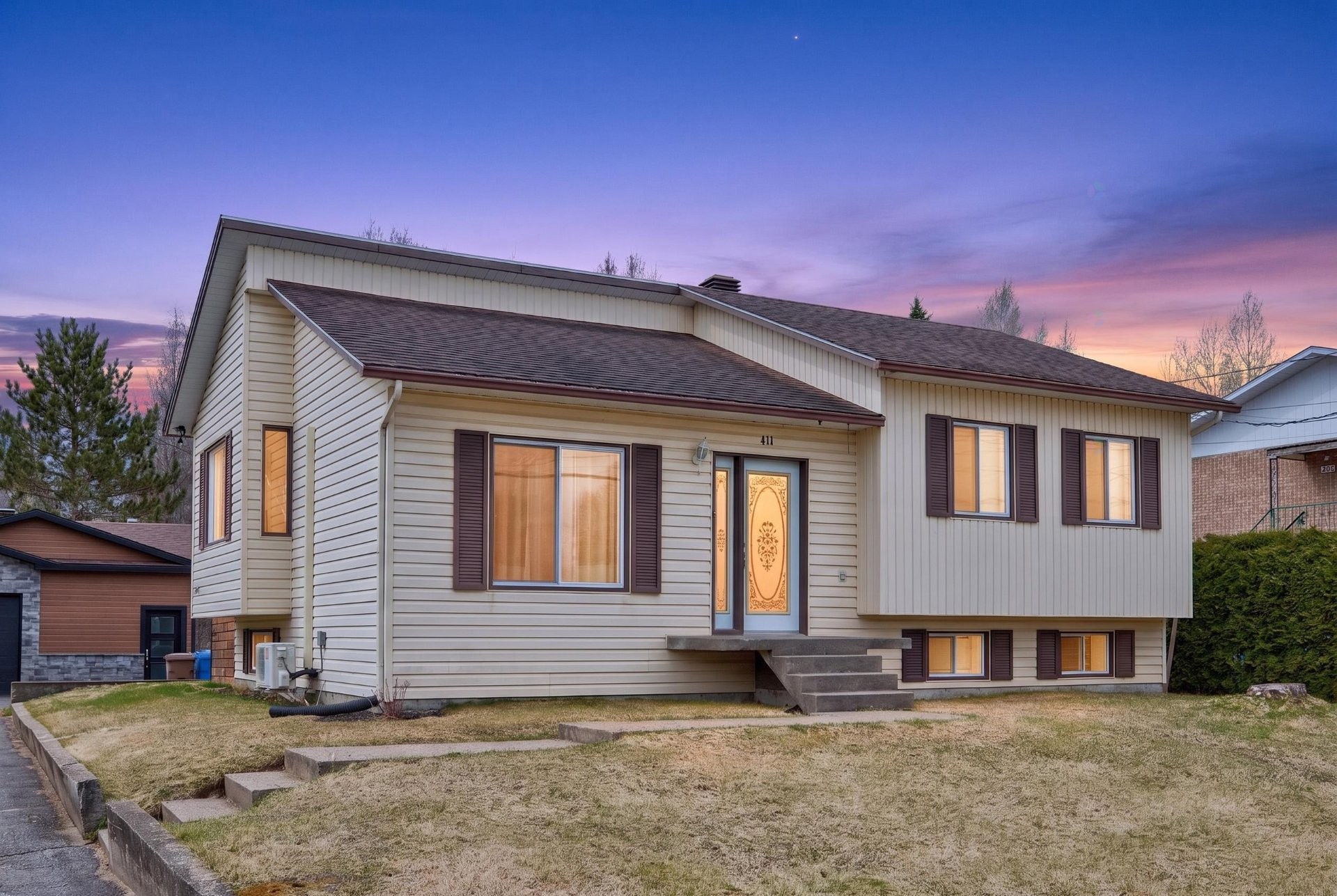 









411


Rue St-Michel

,
Saint-Michel-des-Saints,




QC
J0K3B0

