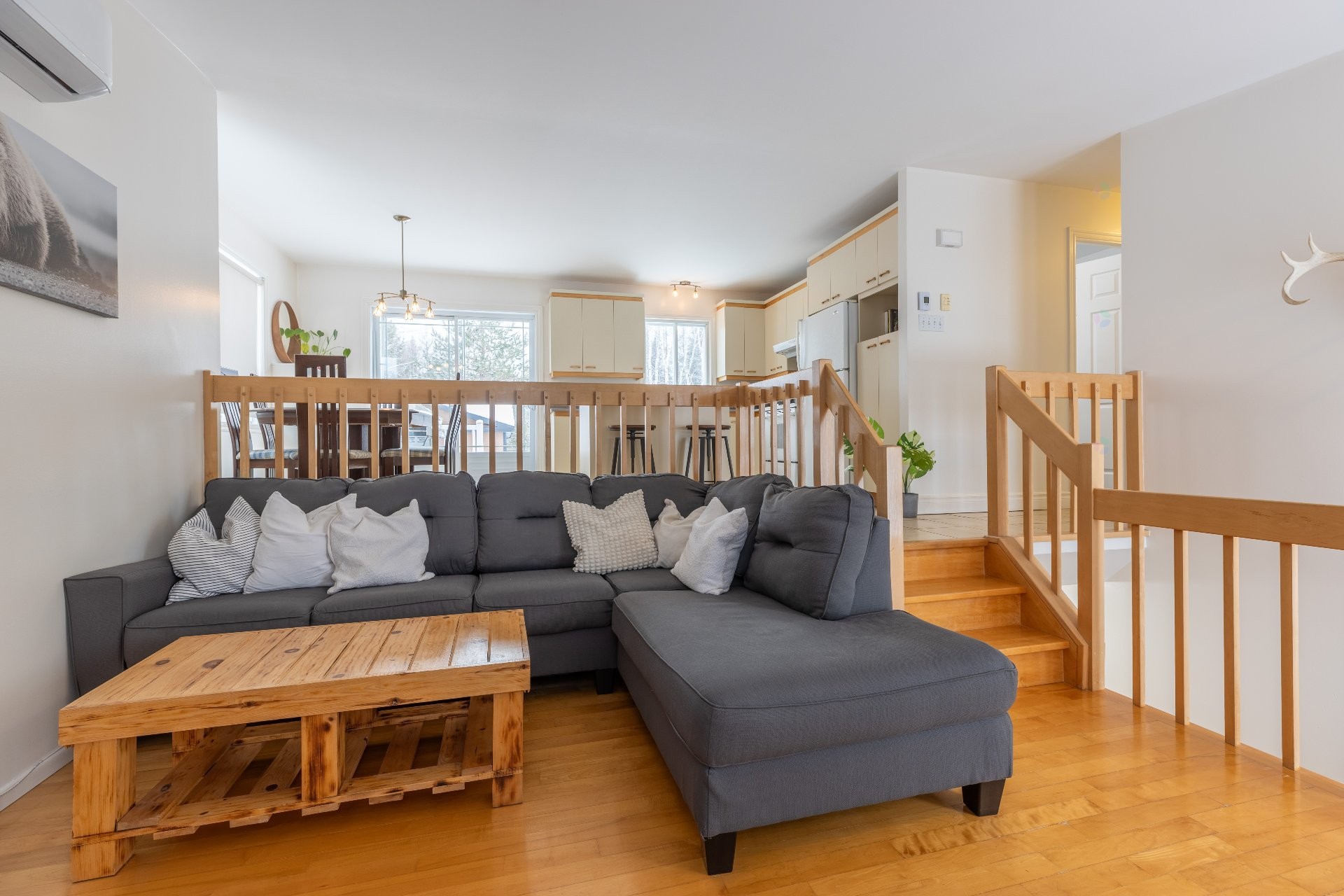 









411


Rue St-Michel

,
Saint-Michel-des-Saints,




QC
J0K3B0

